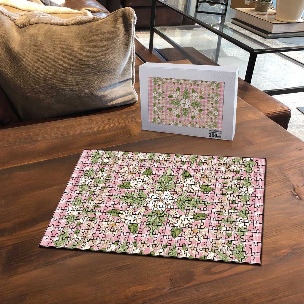 Squares Maile Leaf Puzzle Pink Palaka Hawaiian Quilt Pattern - Polynesian Pride