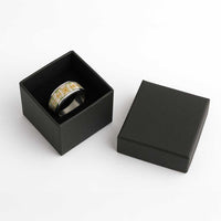 Squares Puakenikeni and Kalo Classic Ring Beige Palaka Hawaiian Quilt Pattern - Polynesian Pride