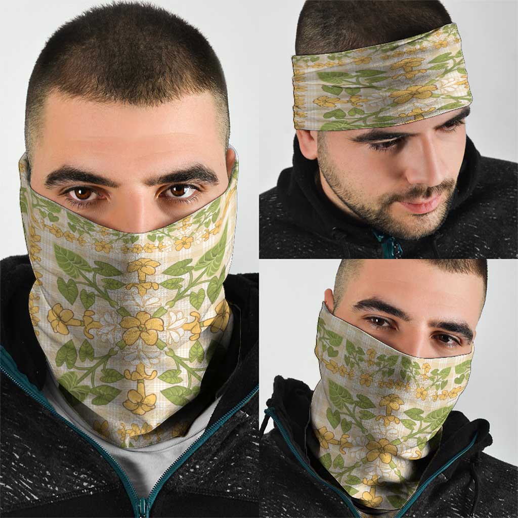 Squares Puakenikeni and Kalo Neck Gaiter Beige Palaka Hawaiian Quilt Pattern - Polynesian Pride