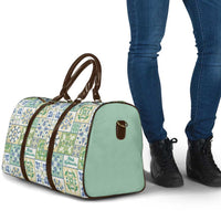 Mele Kalikimaka Hawaii Christmas Travel Bag Omaomao Seamless Floral Motif LT9 - Polynesian Pride