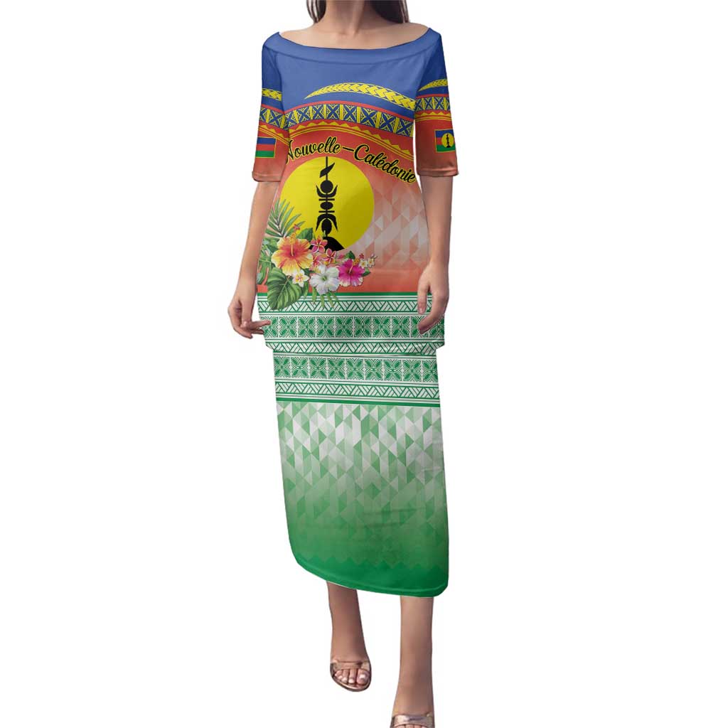 New Caledonia Nautilus Shell Family Matching Puletasi and Hawaiian Shirt Polynesian Tropical Flowers LT9 Mom's Dress Red - Polynesian Pride
