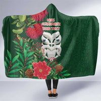 Maori Wheku Meri Kirihimete Personalised Hooded Blanket All Green Indigenous Maori Motif LT9 One Size Green - Polynesian Pride