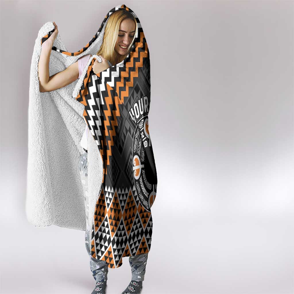 Personalised Aotearoa Niho Taniwha Motif Hooded Blanket Gold Style