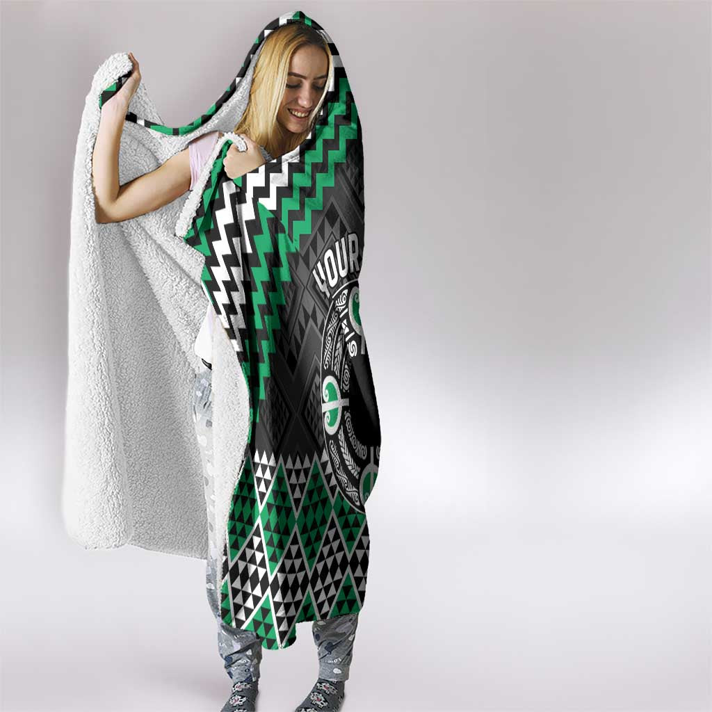 Personalised Aotearoa Niho Taniwha Motif Hooded Blanket Green Style