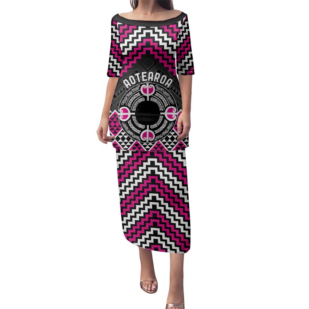 Personalised Aotearoa Niho Taniwha Motif Family Matching Puletasi and Hawaiian Shirt Pink Style LT9 Mom's Dress Pink - Polynesian Pride