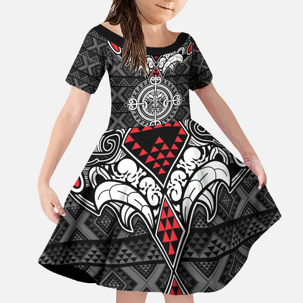 Black Aotearoa Tanilo Motif Family Matching Off Shoulder Maxi Dress and Hawaiian Shirt Vintage Maori New Zealand Tribal Art Pattern LT9 Daughter's Dress Black - Polynesian Pride