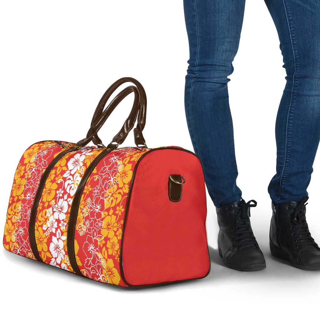 Hawaiian Lei Day Travel Bag Red Hibiscus Flowers Lei Art - Polynesian Pride