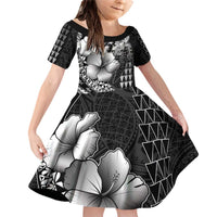 Hawaiian Sea Turtle Family Matching Off Shoulder Short Dress and Hawaiian Shirt Black Hibiscus Flowers and Kakau Pattern LT9 Daughter's Dress Black - Polynesian Pride