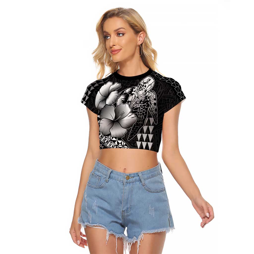 Hawaiian Sea Turtle Raglan Cropped T Shirt Black Hibiscus Flowers and Kakau Pattern