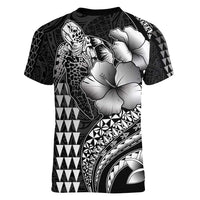 Hawaiian Sea Turtle Women V-Neck T-Shirt Black Hibiscus Flowers and Kakau Pattern LT9 - Polynesian Pride