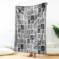 Vintage Aloha Block Quilt Blanket Black Inspired Lei Motifs LT9 - Polynesian Pride