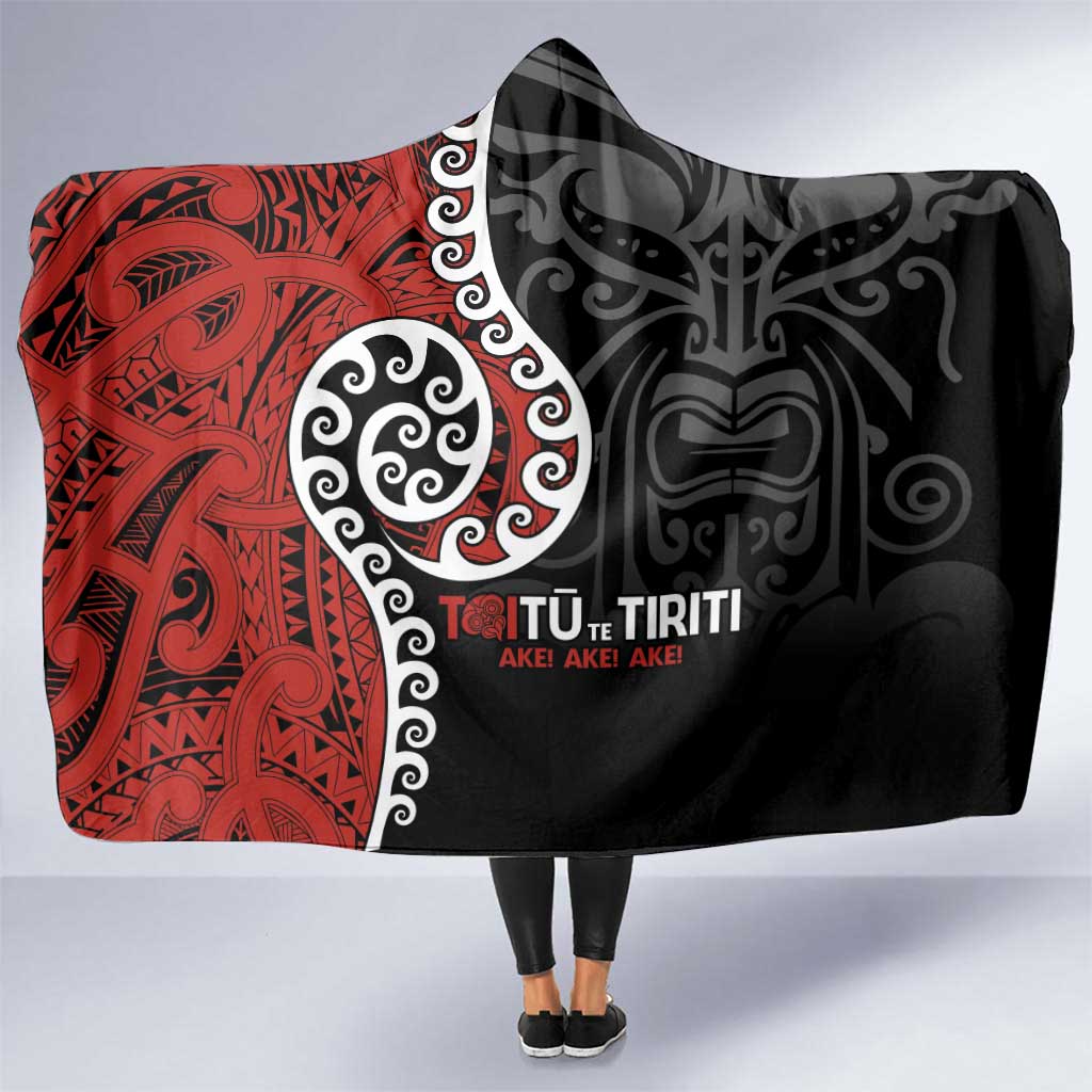 Honour The Treaty New Zealand Hooded Blanket Toitu Te Tiriti Ake!Ake!Ake! LT9 One Size Black - Polynesian Pride