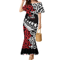 Honour The Treaty New Zealand Personalised Family Matching Mermaid Dress and Hawaiian Shirt Toitu Te Tiriti Half Fern with Haka dance LT9 Mom's Dress Black - Polynesian Pride