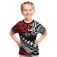 Honour The Treaty New Zealand Personalised Kid T Shirt Toitu Te Tiriti Half Fern with Haka dance LT9 Black - Polynesian Pride