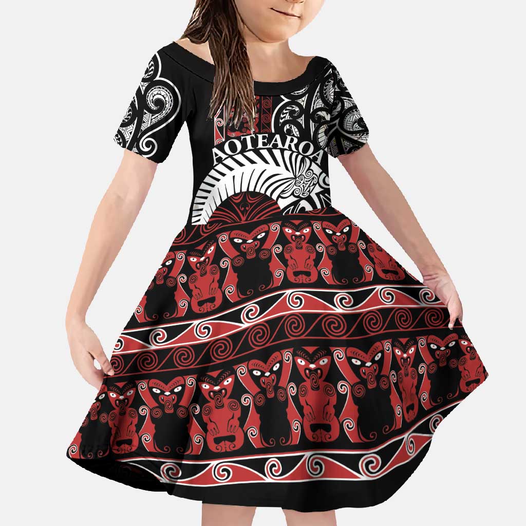 Honour The Treaty New Zealand Personalised Family Matching Off Shoulder Maxi Dress and Hawaiian Shirt Toitu Te Tiriti Indigenous Maori Face LT9 Daughter's Dress Black - Polynesian Pride