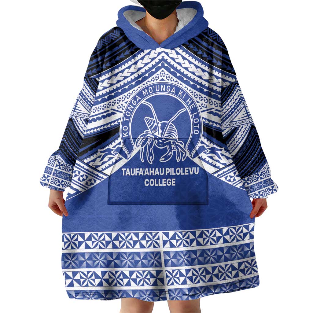 Personalised Tonga Taufa'ahau Pilolevu College Wearable Blanket Hoodie Polynesian Ngatu Tribal LT9 - Polynesian Pride