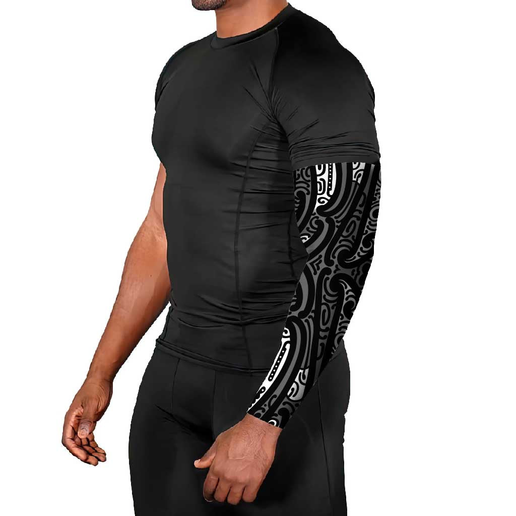 New Zealand Maori Taniko Arm Sleeves Black Kowhaiwhai Puhoro - Polynesian Pride