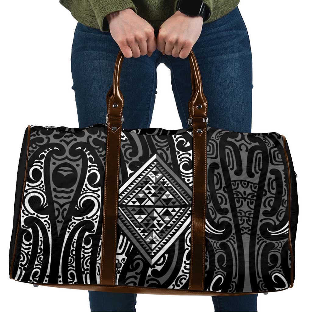 New Zealand Maori Taniko Travel Bag Black Kowhaiwhai Puhoro LT9 Black - Polynesian Pride