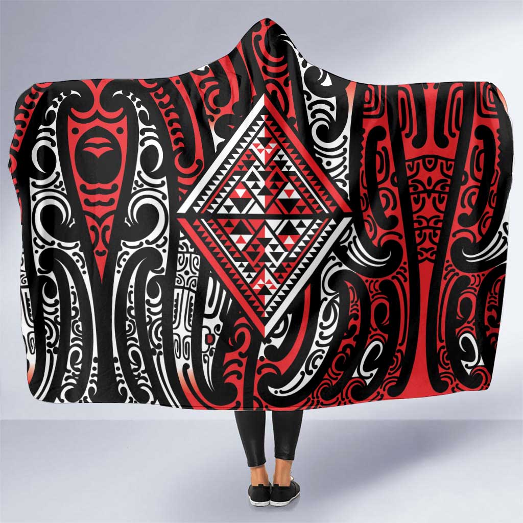 New Zealand Maori Taniko Hooded Blanket Red Kowhaiwhai Puhoro LT9 One Size Red - Polynesian Pride