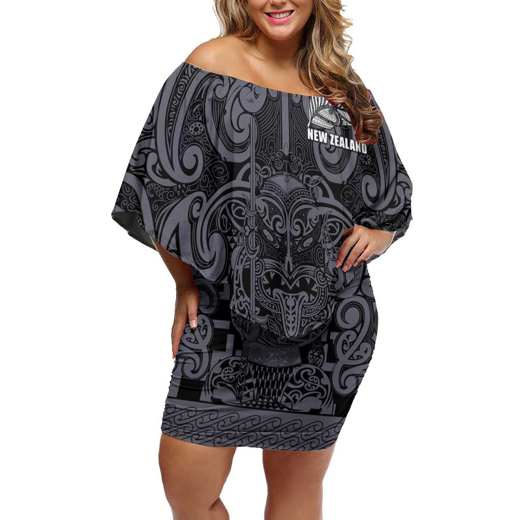 Custom New Zealand Taiaha Maori Family Matching Off Shoulder Short Dress and Hawaiian Shirt Minimalist Silver Fern All Black LT9 Mom's Dress Black - Polynesian Pride