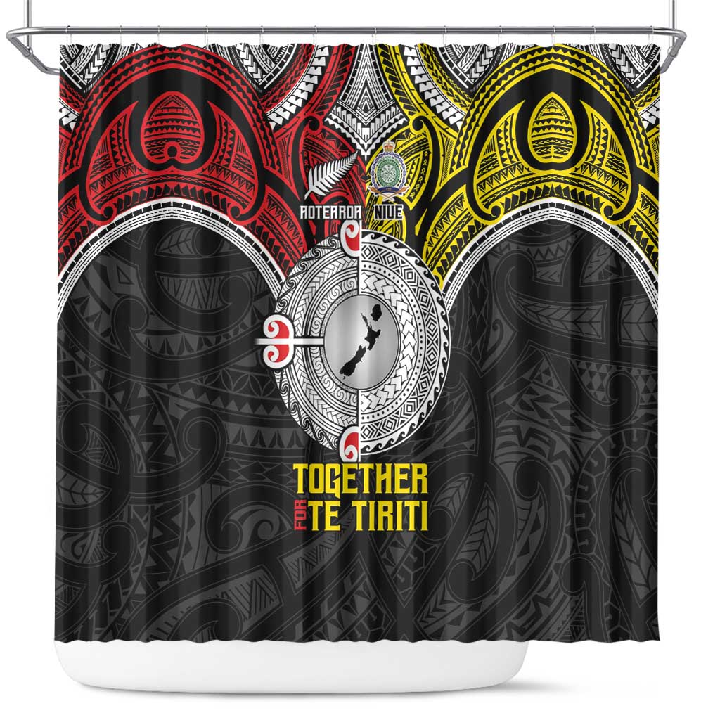 Aotearoa and Niue Mo Te Tiriti Shower Curtain New Zealand Honour The Treaty Ake!Ake!Ake! LT9 Gold - Polynesian Pride