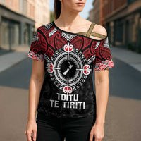 Aotearoa Proud To Be Maori Cross Shoulder Shirt New Zealand Fight Together LT9 - Polynesian Pride