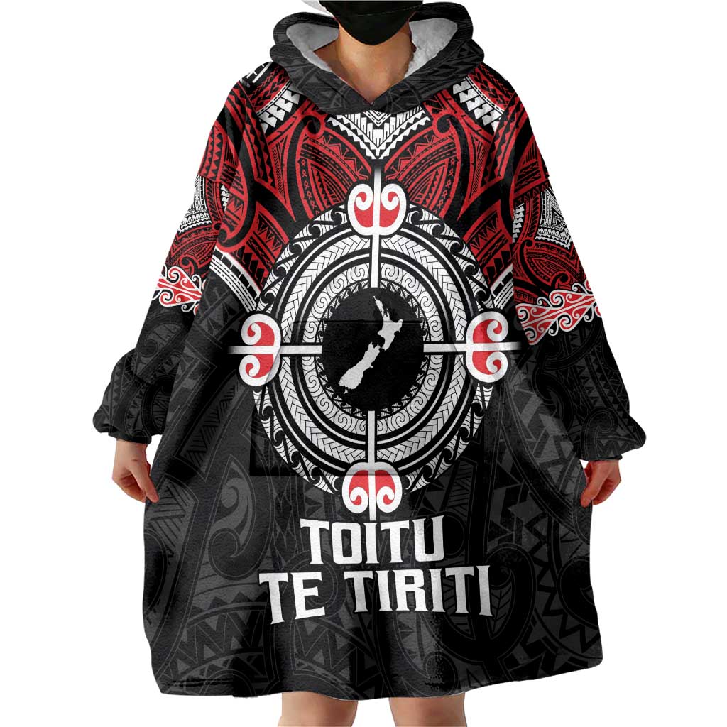Aotearoa Proud To Be Maori Wearable Blanket Hoodie New Zealand Fight Together LT9 - Polynesian Pride
