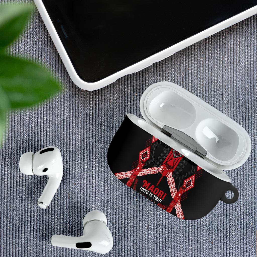 Toitu Te Tiriti Waitangi AirPods Case Black Wharenui House - Polynesian Pride