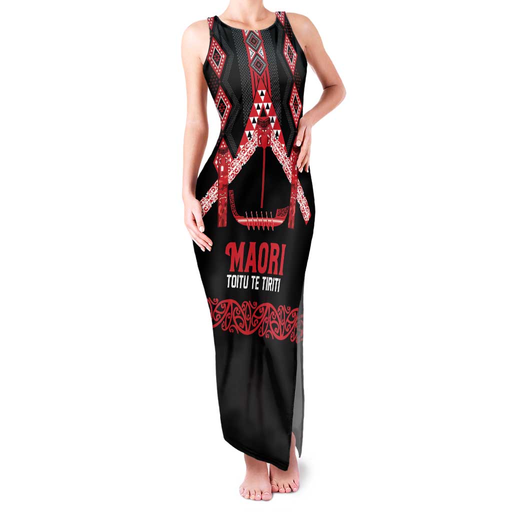 Toitu Te Tiriti Waitangi Family Matching Tank Maxi Dress and Hawaiian Shirt Black Wharenui House LT9 Mom's Dress Black - Polynesian Pride