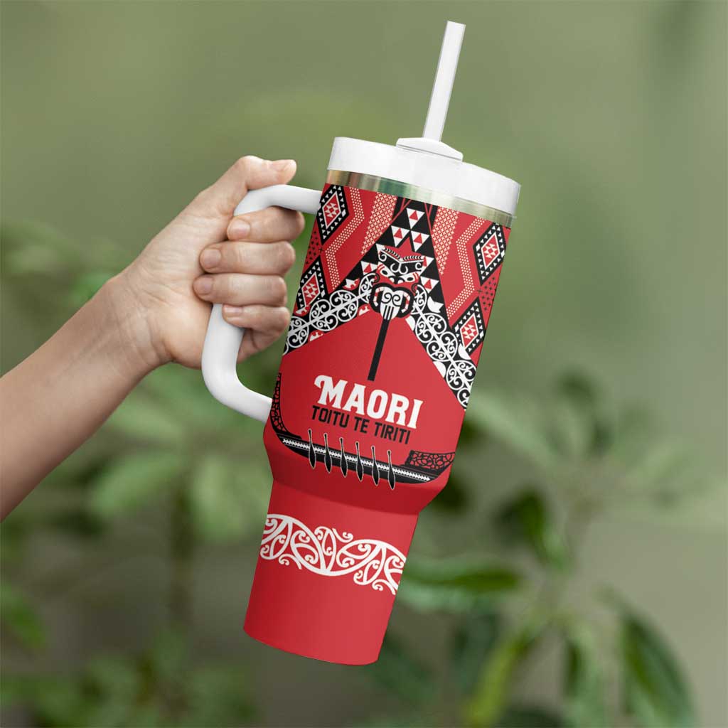 Toitu Te Tiriti Waitangi Tumbler With Handle Red Wharenui House - Polynesian Pride