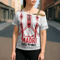 Toitu Te Tiriti Waitangi Cross Shoulder Shirt White Wharenui House LT9 - Polynesian Pride