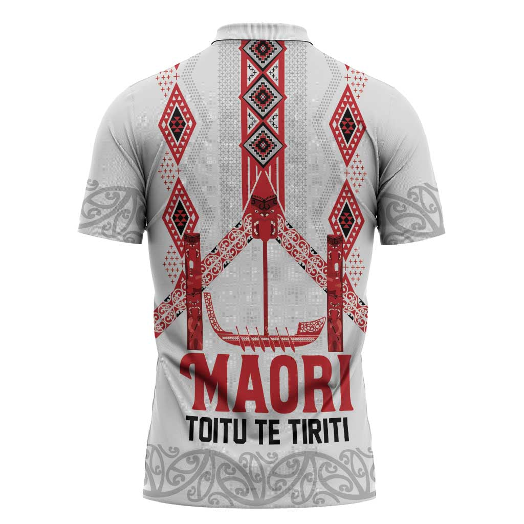 Toitu Te Tiriti Waitangi Zipper Polo Shirt White Wharenui House - Polynesian Pride