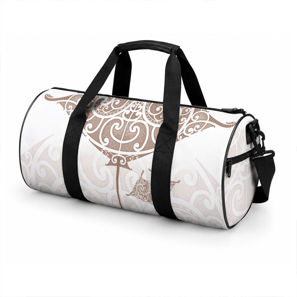 New Zealand Manta Ray Tattoo Duffle Bag Aotearoa Maori Haehae Beige