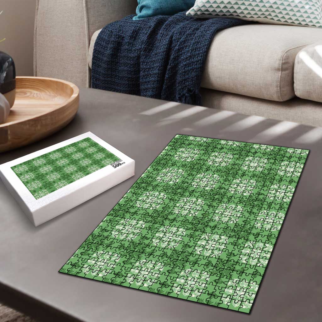 Green Hawaiian Quilt Puzzle Hawaii Pineapple Monstera Palaka Motifs - Polynesian Pride