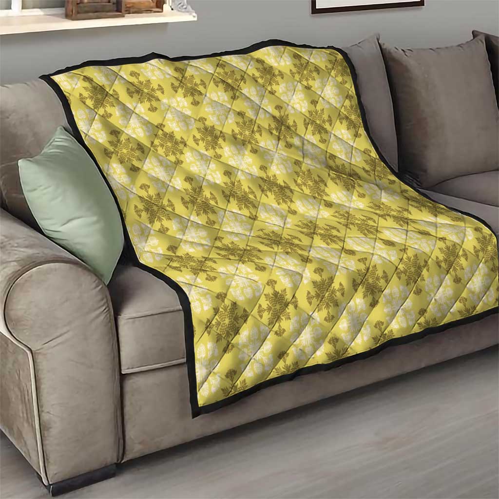 Yellow Hawaiian Quilt Quilt Hawaii Pineapple Monstera Palaka Motifs - Polynesian Pride