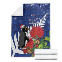 New Zealand Christmas In July Blanket Fiordland Penguin With Pohutukawa Flower LT14 - Polynesian Pride