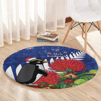 New Zealand Christmas In July Round Carpet Fiordland Penguin With Pohutukawa Flower LT14 - Polynesian Pride