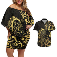 Gold And Black Aotearoa Horse Racing Couples Matching Off Shoulder Short Dress and Hawaiian Shirt NZ Maori Pattern LT14 Black - Polynesian Pride