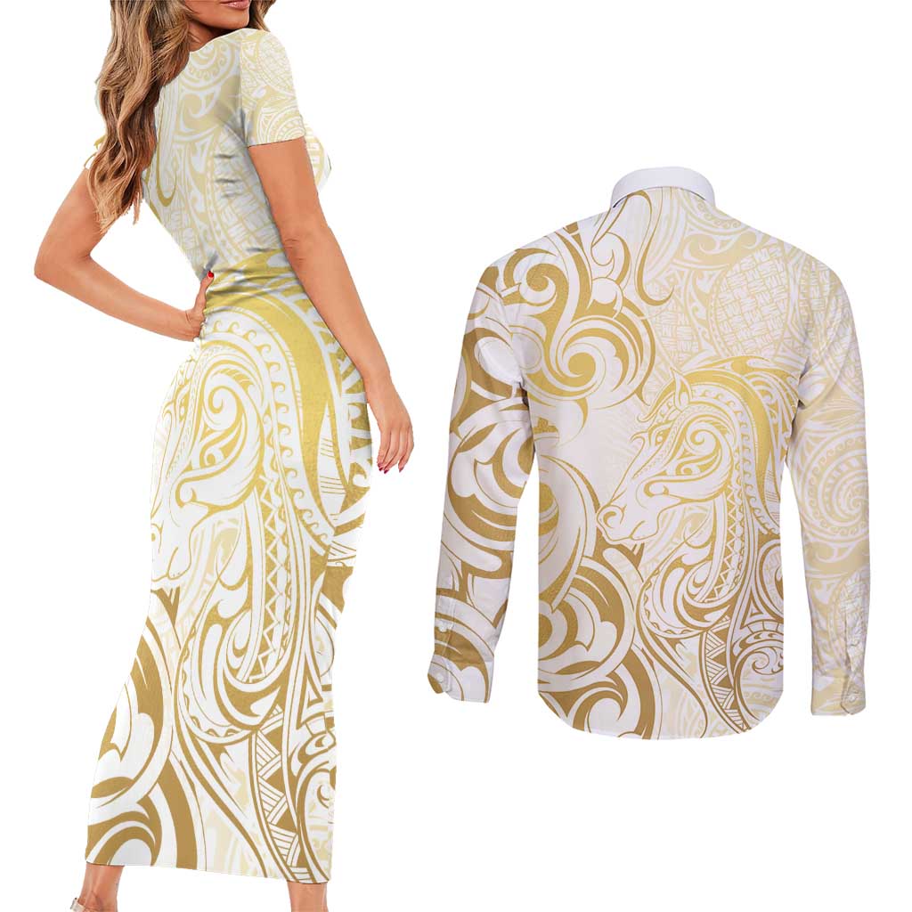 Gold And White Aotearoa Horse Racing Couples Matching Short Sleeve Bodycon Dress and Long Sleeve Button Shirt NZ Maori Pattern LT14 - Polynesian Pride