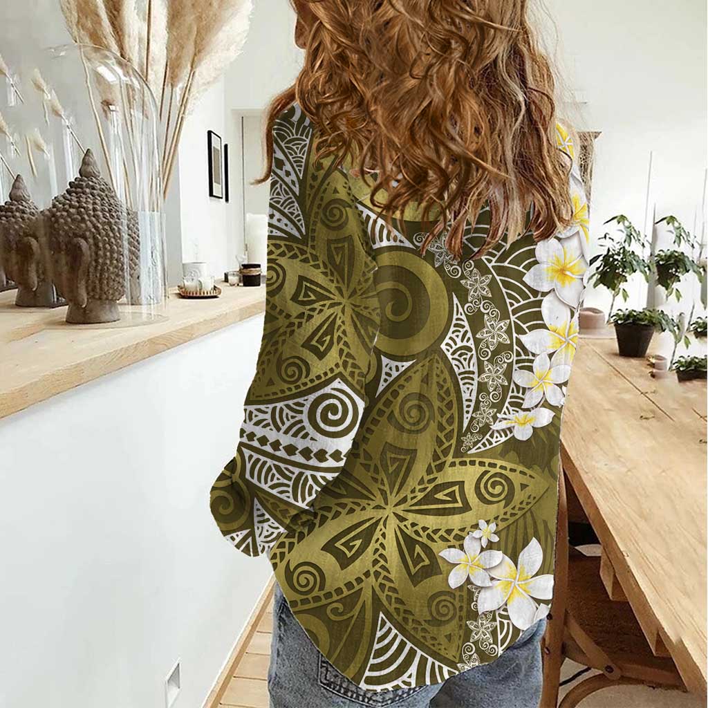 Gold Polynesian Tribal Frangipani Tropical Vibe Women Casual Shirt