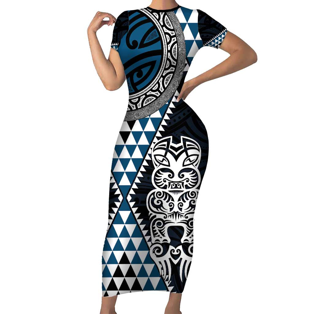 Blue Aotearoa Niho Taniwha Short Sleeve Bodycon Dress Maori Mythology Tooth - Taniko Motifs LT14 Long Dress Blue - Polynesian Pride
