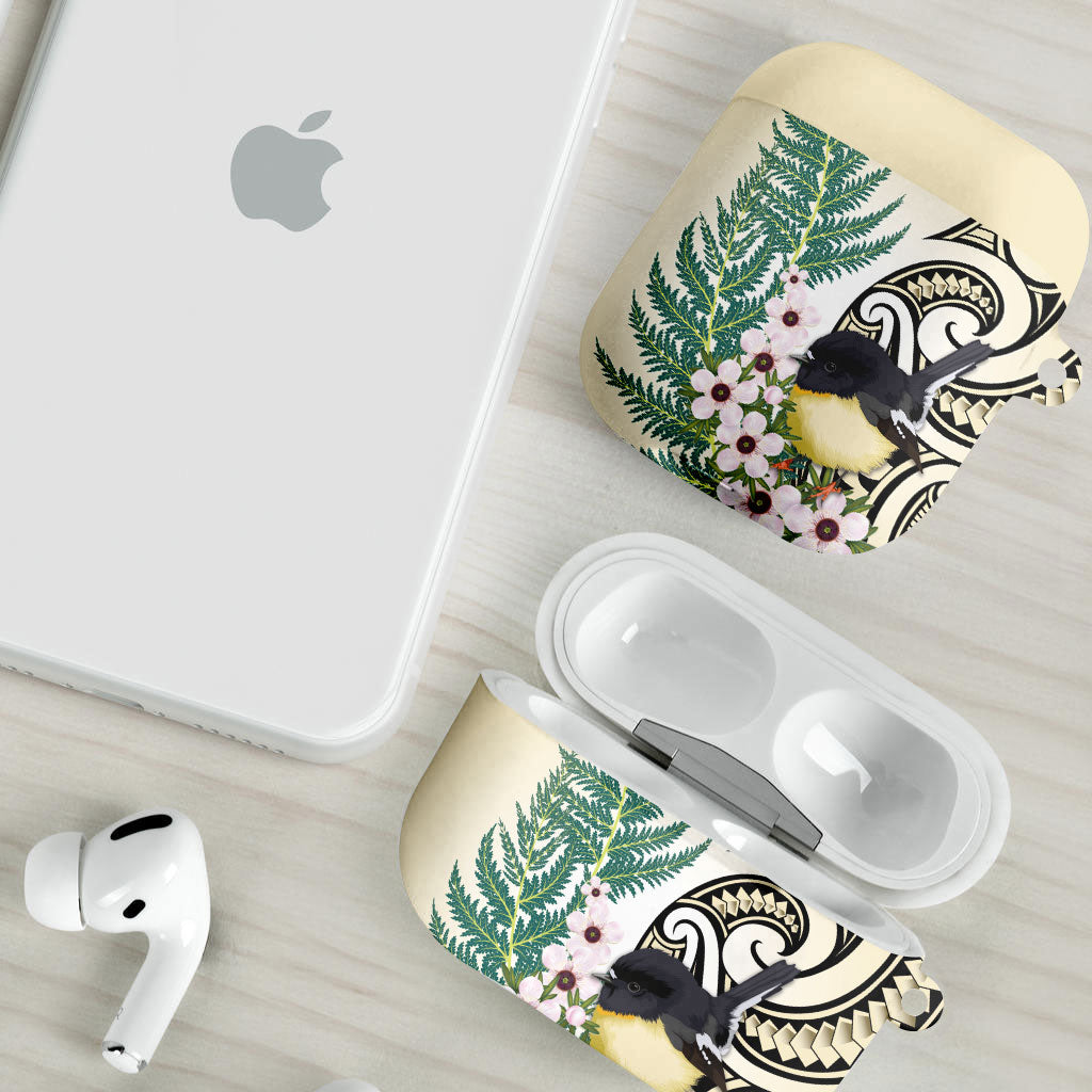 Endemic Tomtit New Zealand AirPods Case Miromiro Manuka Silver Fern Maori Pattern