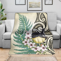 Endemic Tomtit New Zealand Blanket Miromiro Manuka Silver Fern Maori Pattern