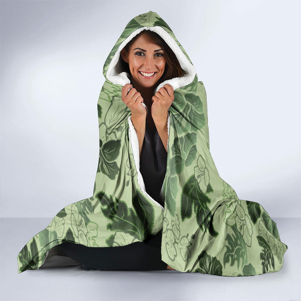 Vesuvian Green Aloha Hawaii Hibiscus Orchid Seamless Hooded Blanket