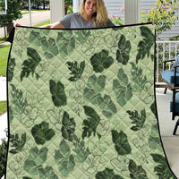 Vesuvian Green Aloha Hawaii Hibiscus Orchid Seamless Quilt
