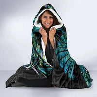 New Zealand Fantail Bird Hooded Blanket Maori Piwakawaka Kowhai - Paua Shell Pattern LT14 - Polynesian Pride