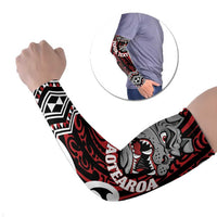 Personalised Aotearoa Bulldog Arm Sleeves New Zealand Maori Taniko Art LT14 Set of 2 Red - Polynesian Pride