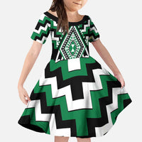 Green Aotearoa Taniko Poutama Patikitiki Family Matching Mermaid Dress and Hawaiian Shirt LT14 Daughter's Dress Green - Polynesian Pride