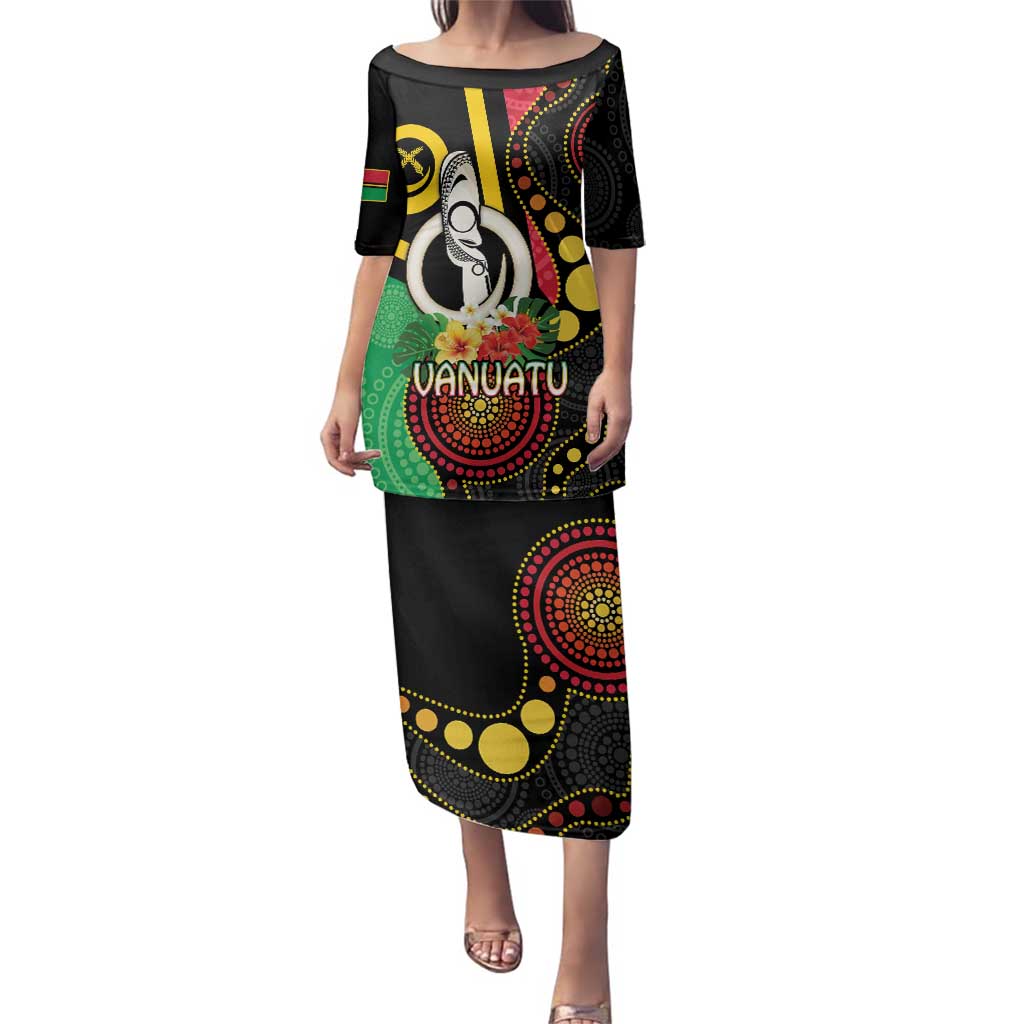Tamtam Drum Vanuatu Family Matching Puletasi and Hawaiian Shirt Boar Tusk Aboriginal Flag Style LT14 Mom's Dress Black - Polynesian Pride