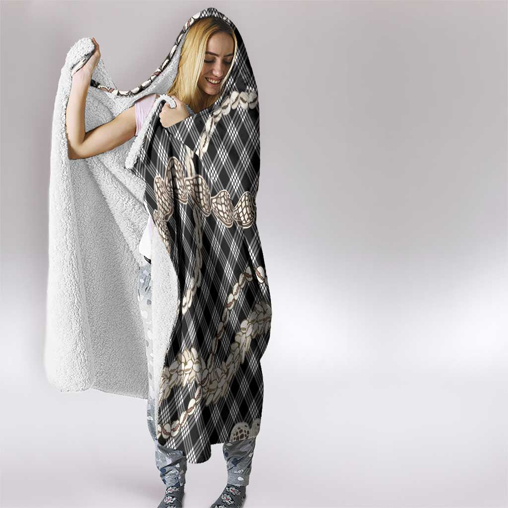 Black Aloha Hawaii Shell Lei Hooded Blanket Palaka Hebrew Cone Honey Cowrie Elegant Curves - Polynesian Pride